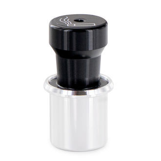 Schowek w zapalniczce samochodowej