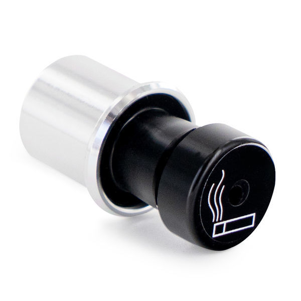 Schowek w zapalniczce samochodowej