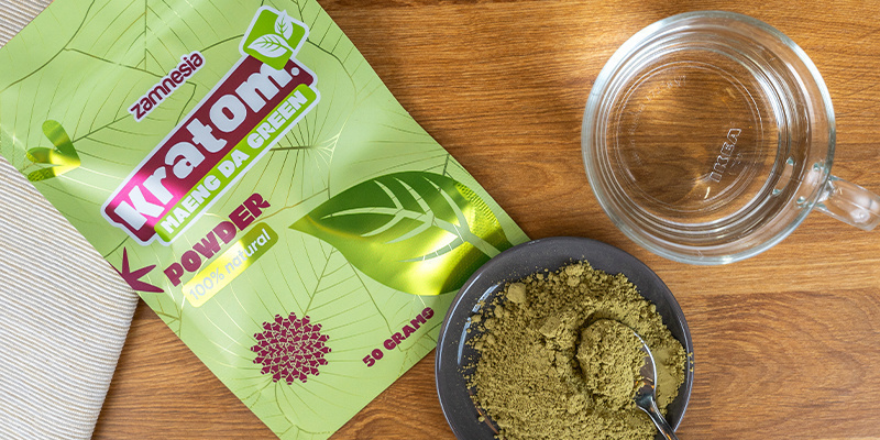 Kratom (Mitragyna speciosa) Kratom (Mitragyna speciosa)