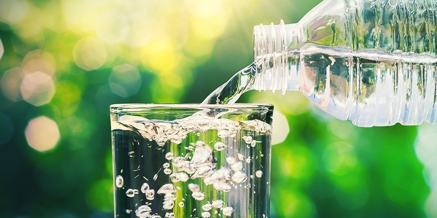 JAK ZAPOBIEC KACA PO KONOPIACH