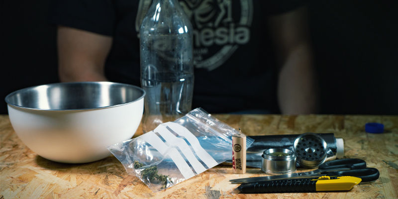 Jak zrobić bongo grawitacyjne typu waterfall