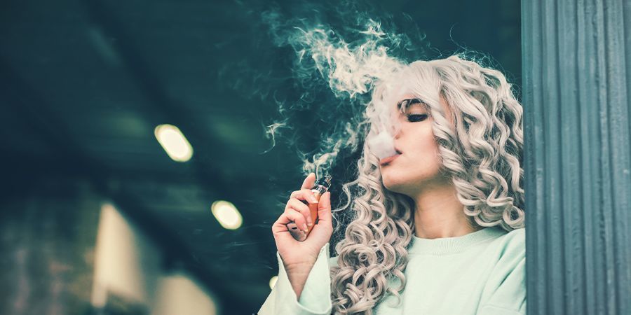 Dyskretnie pal z wykorzystaniem vaporizera lub one-hittera