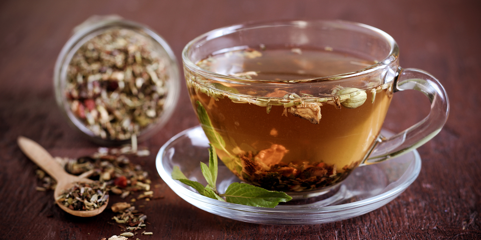 Mit 6: Napoje detoksykujące i domowe sposoby zawsze działają Mit 6: Napoje detoksykujące i domowe sposoby zawsze działają