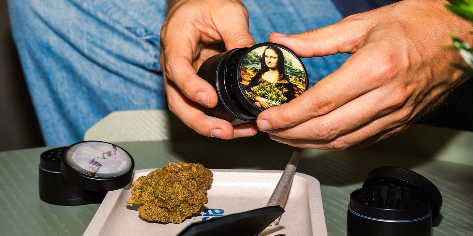 Kolekcja metalowych młynków High Art: Zamnesia