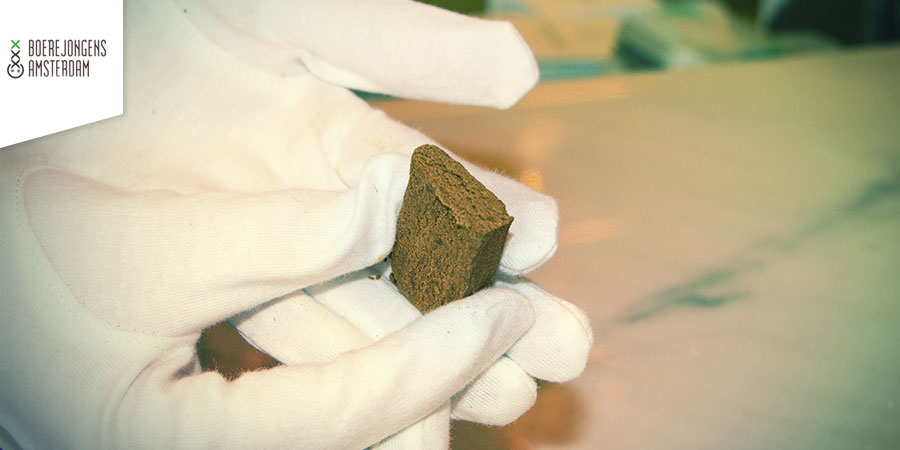 Najlepszy haszysz – Boerejongens Coffeeshop Amsterdam