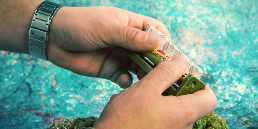 JAK UŻYWAĆ MASZYNKI DO SKRĘCANIA