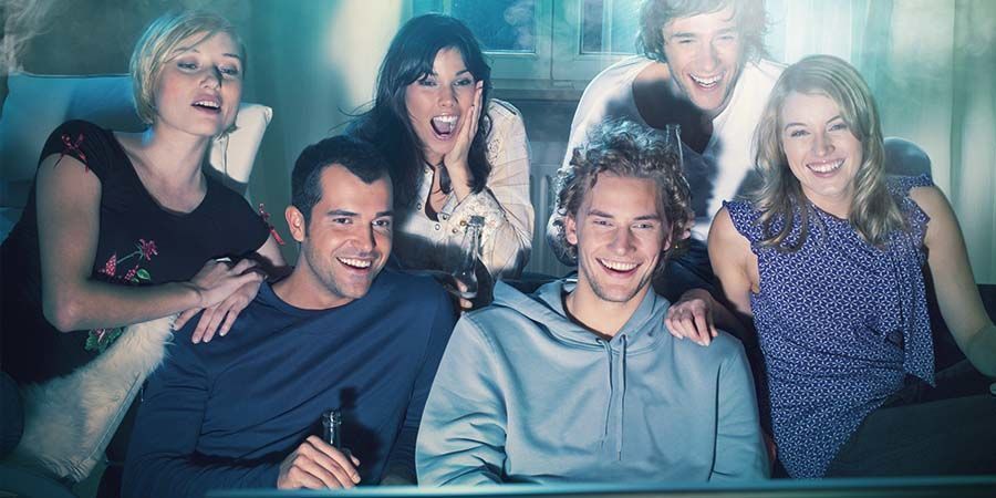 Zatop się w swoich ulubionych filmach i serialach Indulge In Your Favourite Films And Series