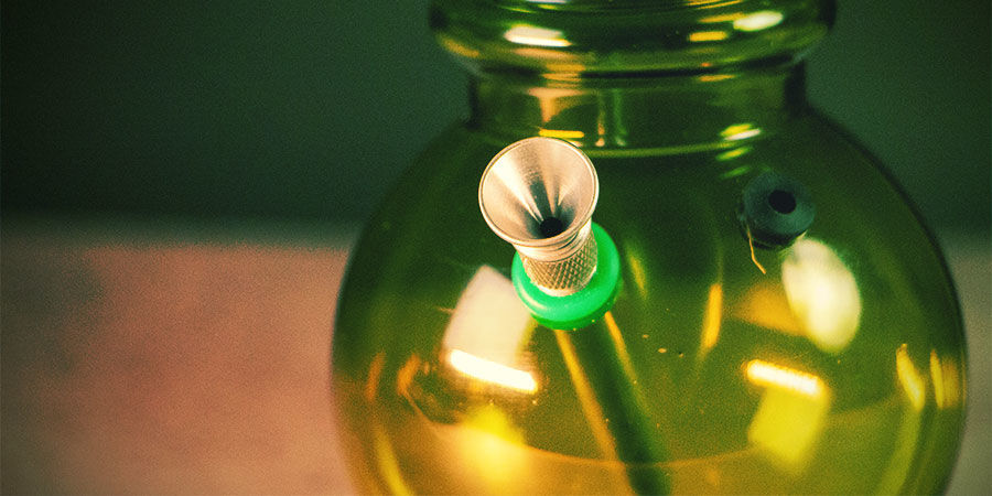 Bong do marihuany z okrągłą podstawą