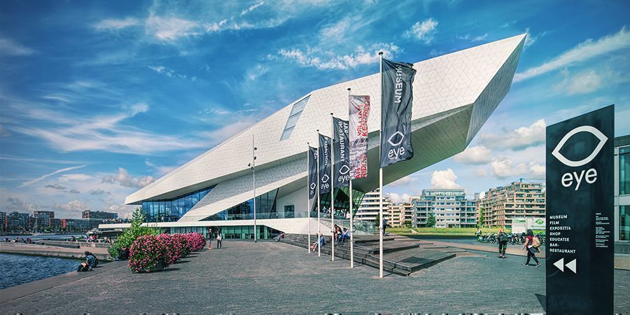 Nabrzeża rzeki IJ Amsterdam Smoke Spots: The Banks Of The Ij