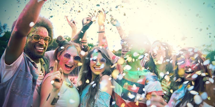 Odwiedź jeden z wielu festiwali Odwiedź jeden z wielu festiwali