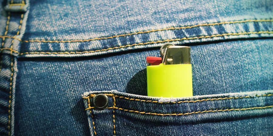 Złodzieje zapalniczek Problemy palaczy – złodzieje zapalniczek