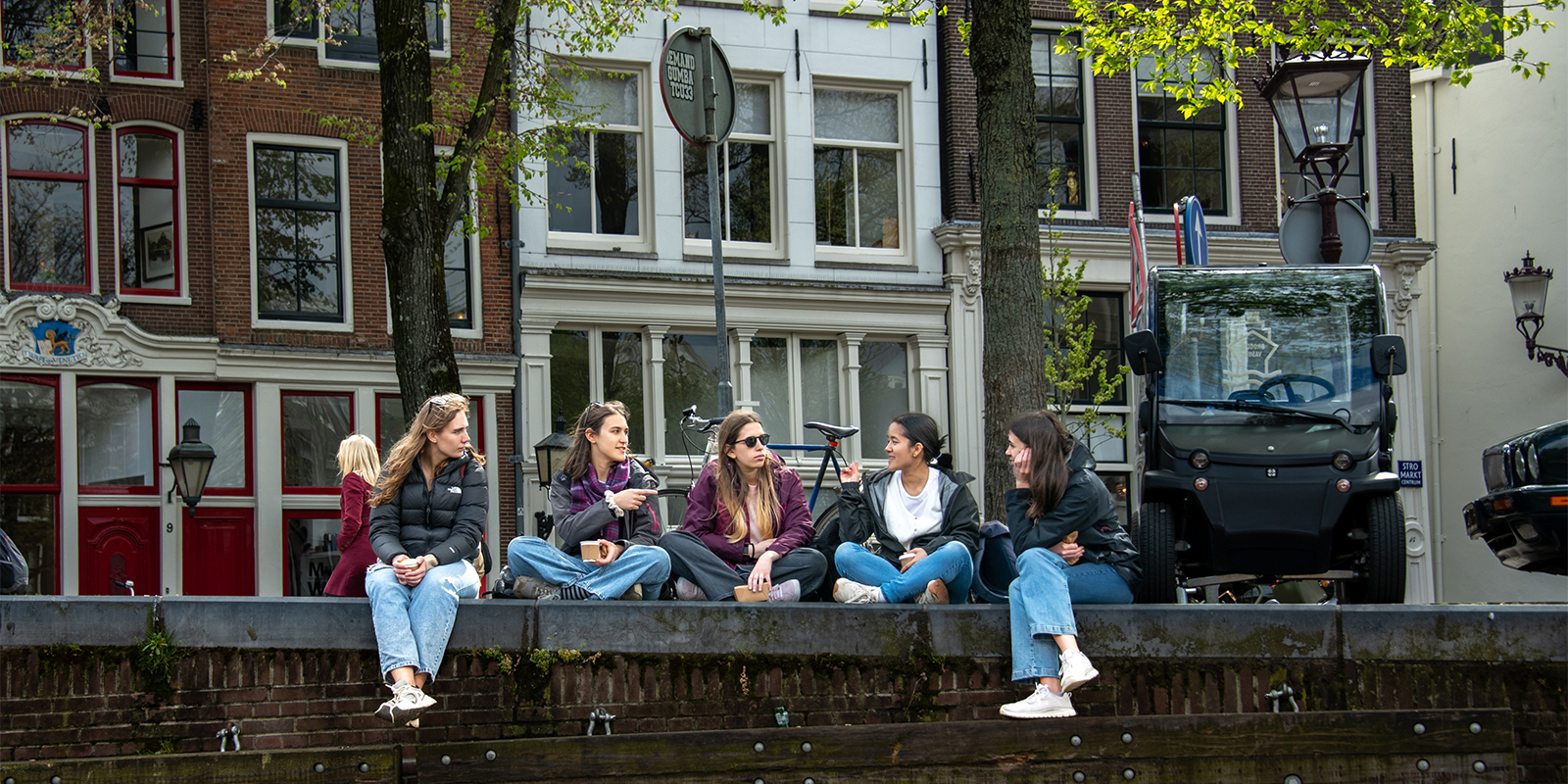 Odkryj kulturę coffeeshopów w Amsterdamie Odkryj kulturę coffeeshopów w Amsterdamie