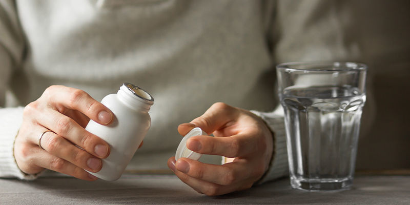 Dlaczego warto przyjmować suplementy zimą?