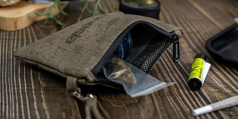 Woreczek Smell-Proof Puff Woreczek Smell-Proof Puff.