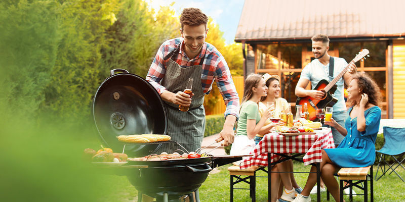 Dlaczego warto zorganizować kolację z marihuaną? Dlaczego warto zorganizować kolację z marihuaną?