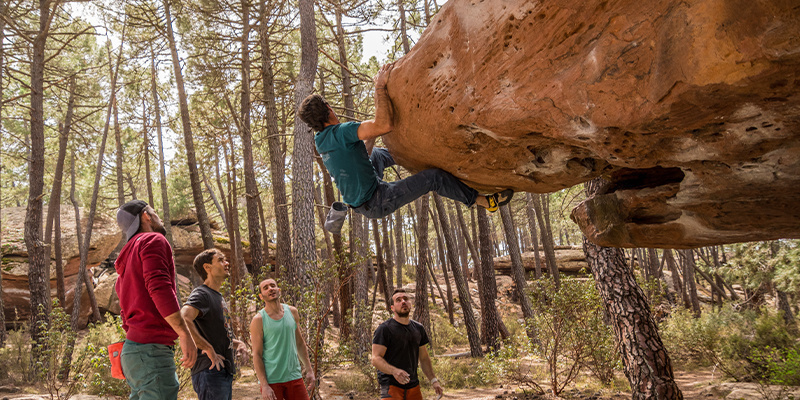 Where to smoke when bouldering? Where to smoke when bouldering?