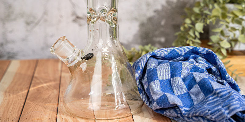 Lastly, Give Your Bong A Rinse, Let It Dry, And You'Re Good To Go Lastly, give your bong a rinse, let it dry, and you're good to go