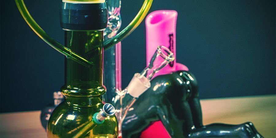 Bongi akrylowe, silikonowe, ceramiczne i szklane — co warto wiedzieć