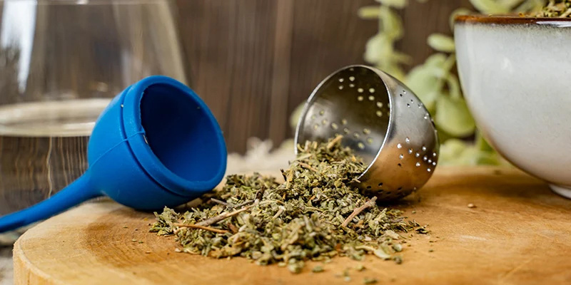 Kupowanie i przechowywanie damiany Kupowanie i przechowywanie damiany