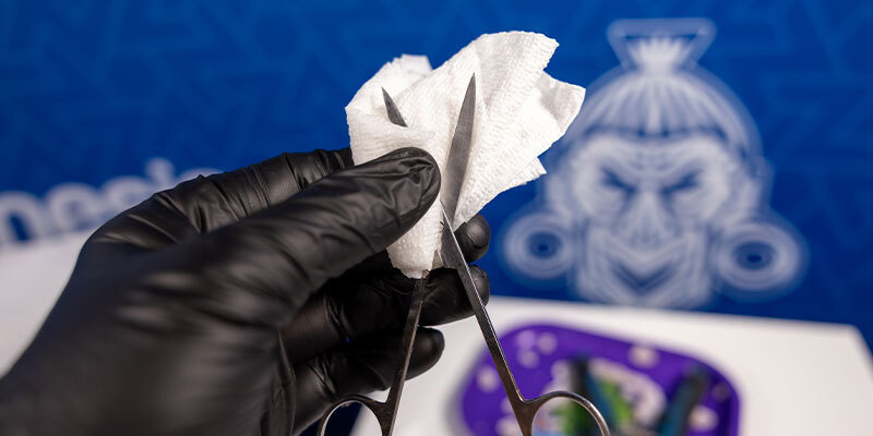 Regularnie czyść swoje narzędzia