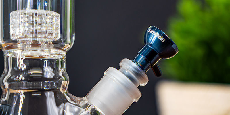 Metalowa miska (Zamnesia)