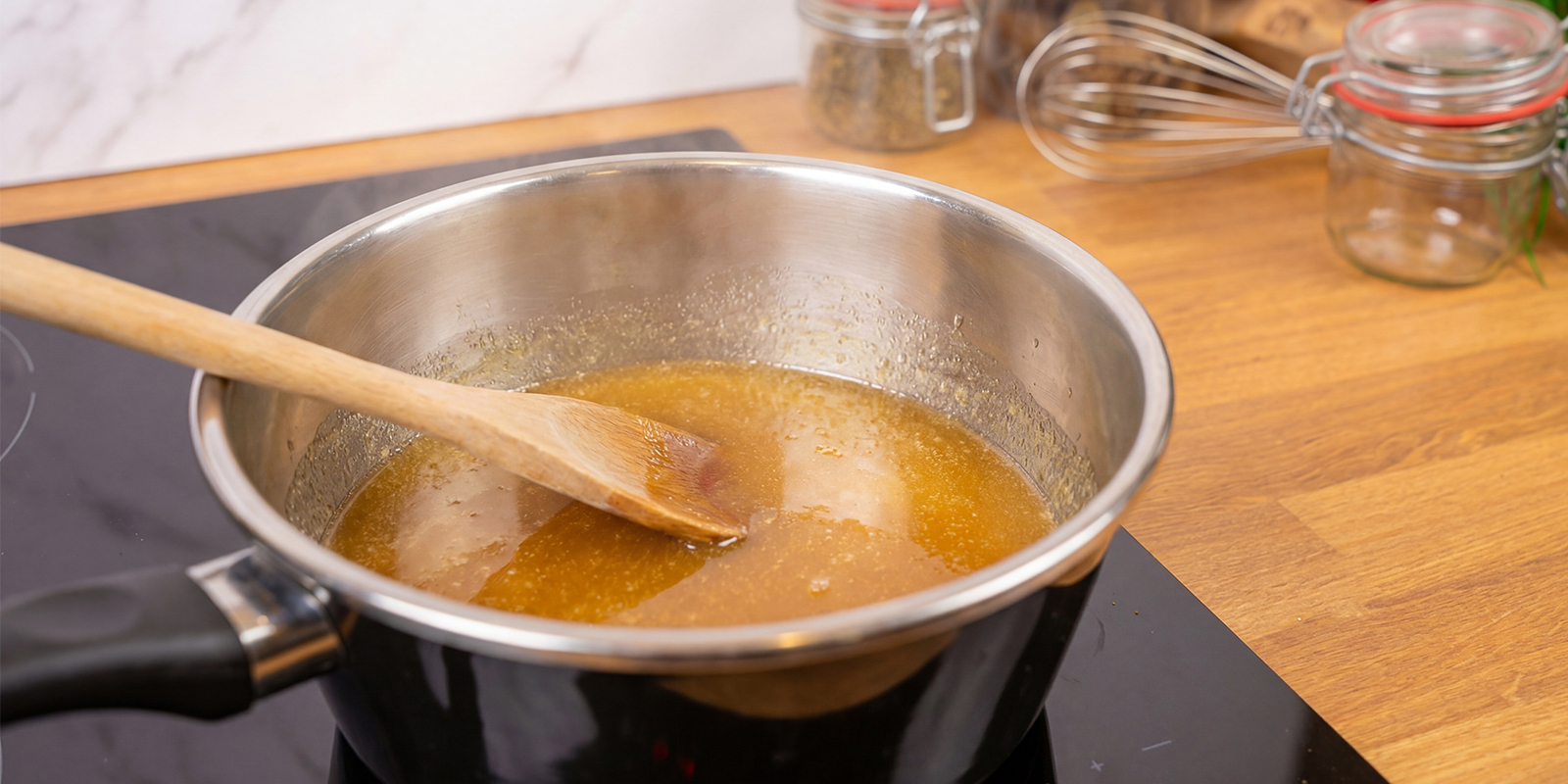 Rozpuść cukry z masłem konopnym Rozpuść cukry z masłem konopnym