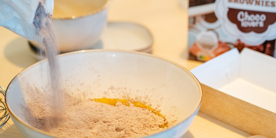 Dodaj mieszankę na brownie Dodaj mieszankę na brownie