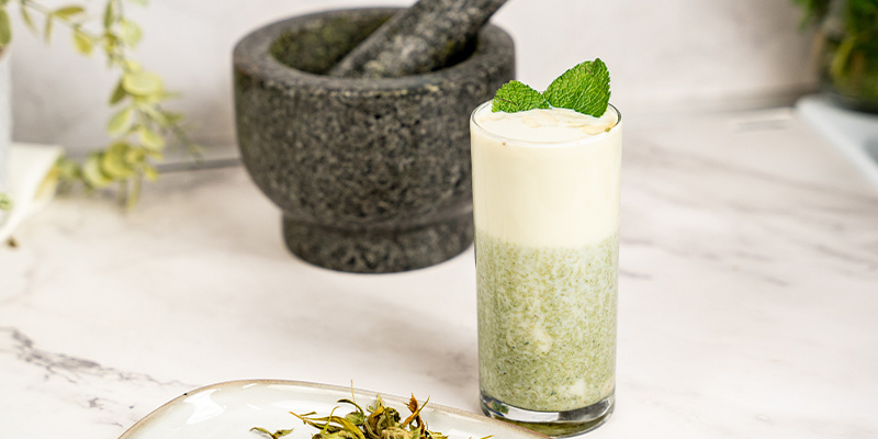 Dokładnie wymieszaj. Ciesz się smakiem! Najlepiej podawać na zimno!