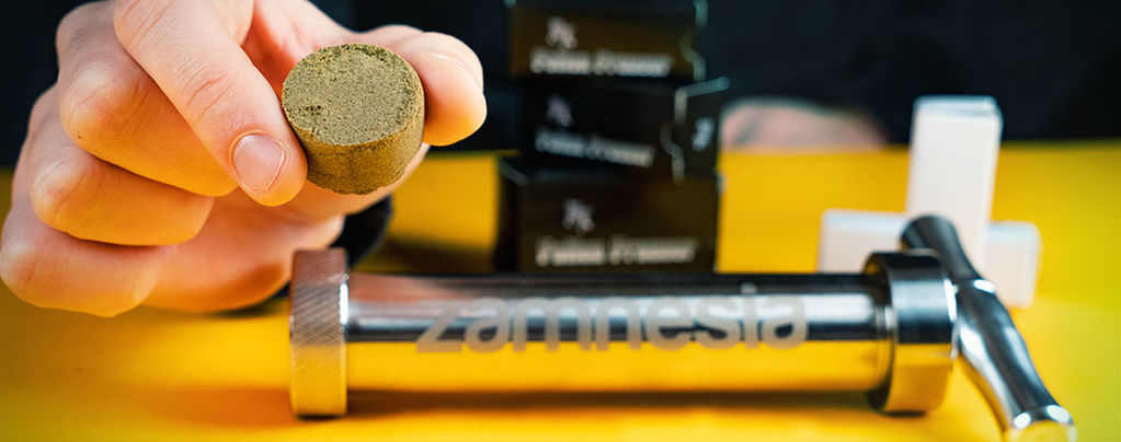 How To Use A Pollen Press