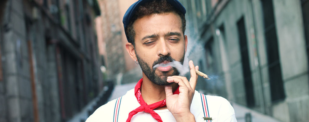 Dlaczego osoby palące marihuanę rzadziej mają nadwagę