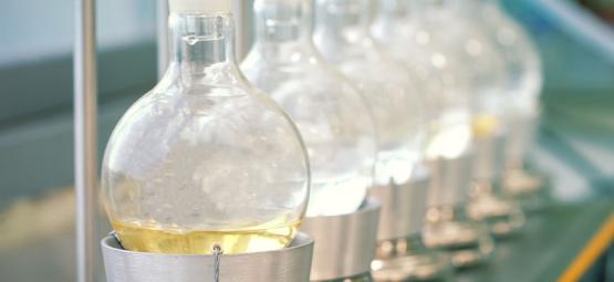 Kuchenne alchemie: ziołowy perkolator