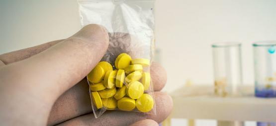 Co tak naprawdę znajduje się w tabletkach ecstasy